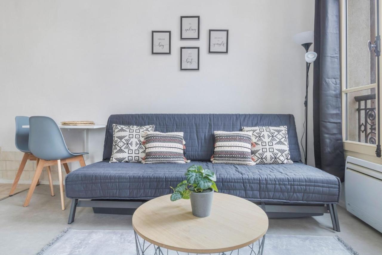 Studio Lumineux Proche Du Chateau Wersal Zewnętrze zdjęcie